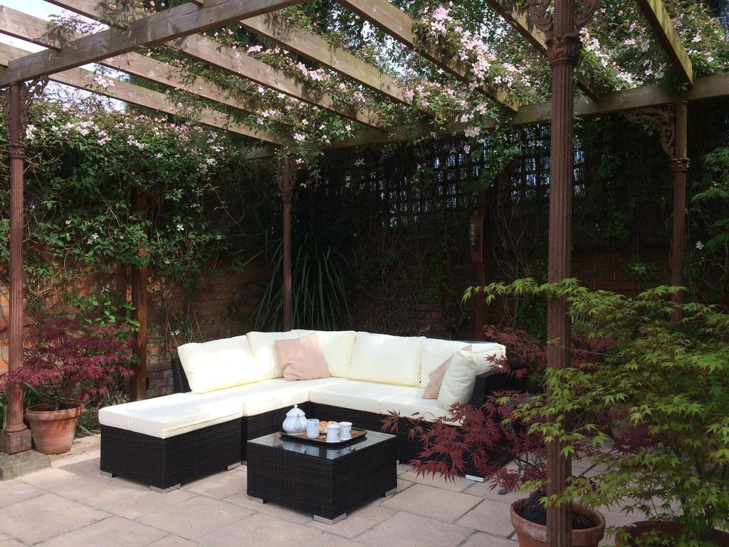 Little Manor Cheltenham Exterior foto